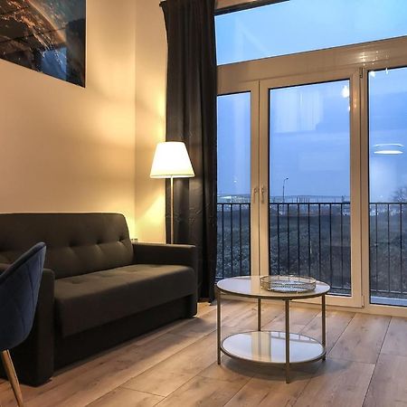 Airport Apartment Breslavia Esterno foto