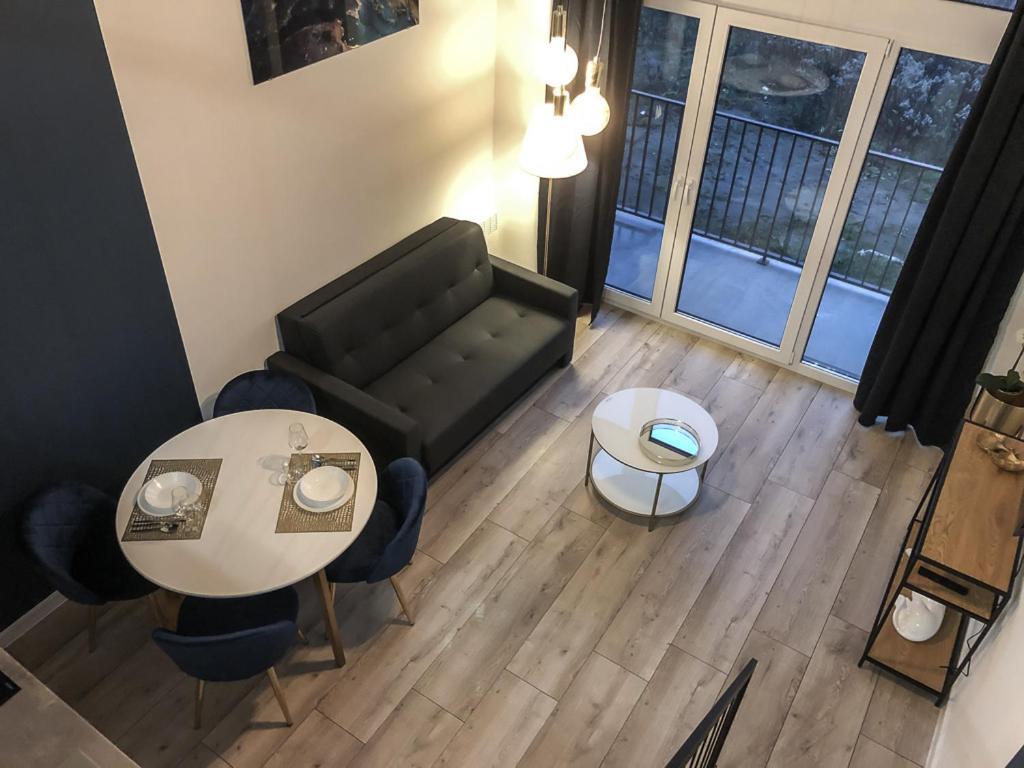 Airport Apartment Breslavia Esterno foto